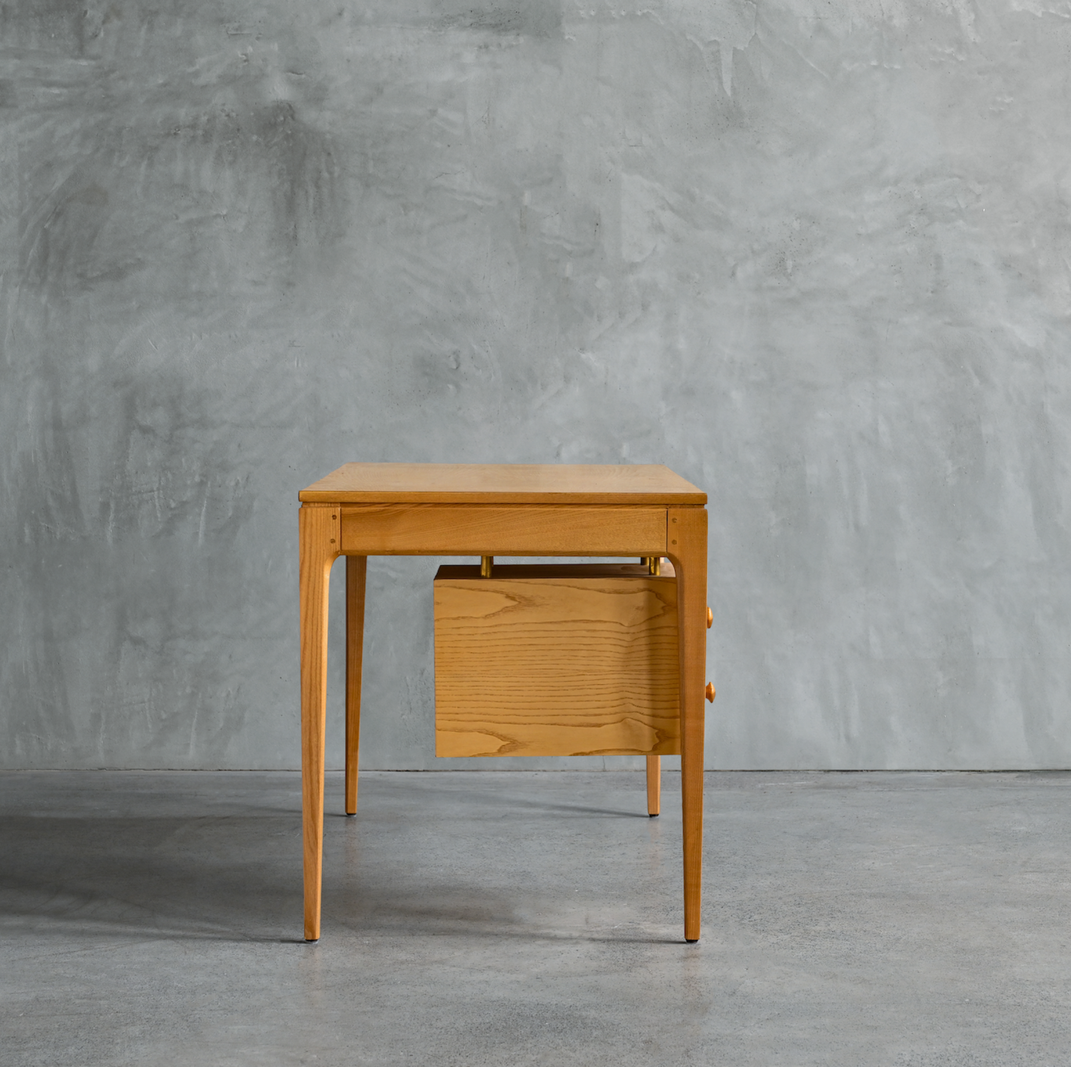 Kalon Study Table