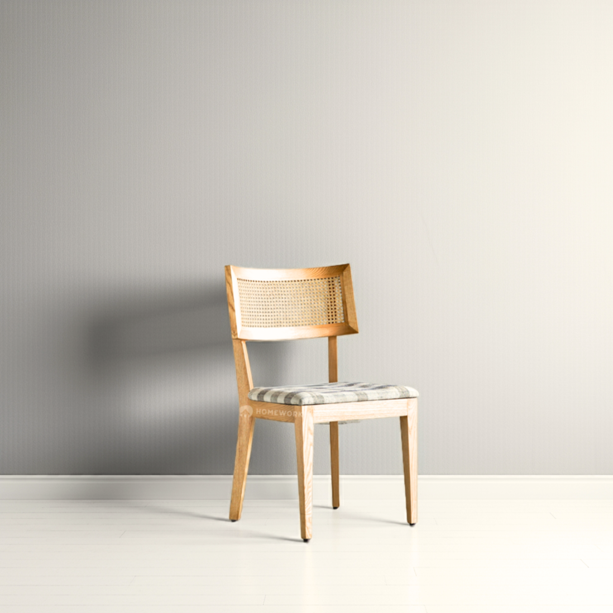 Dhaara Dining Chair