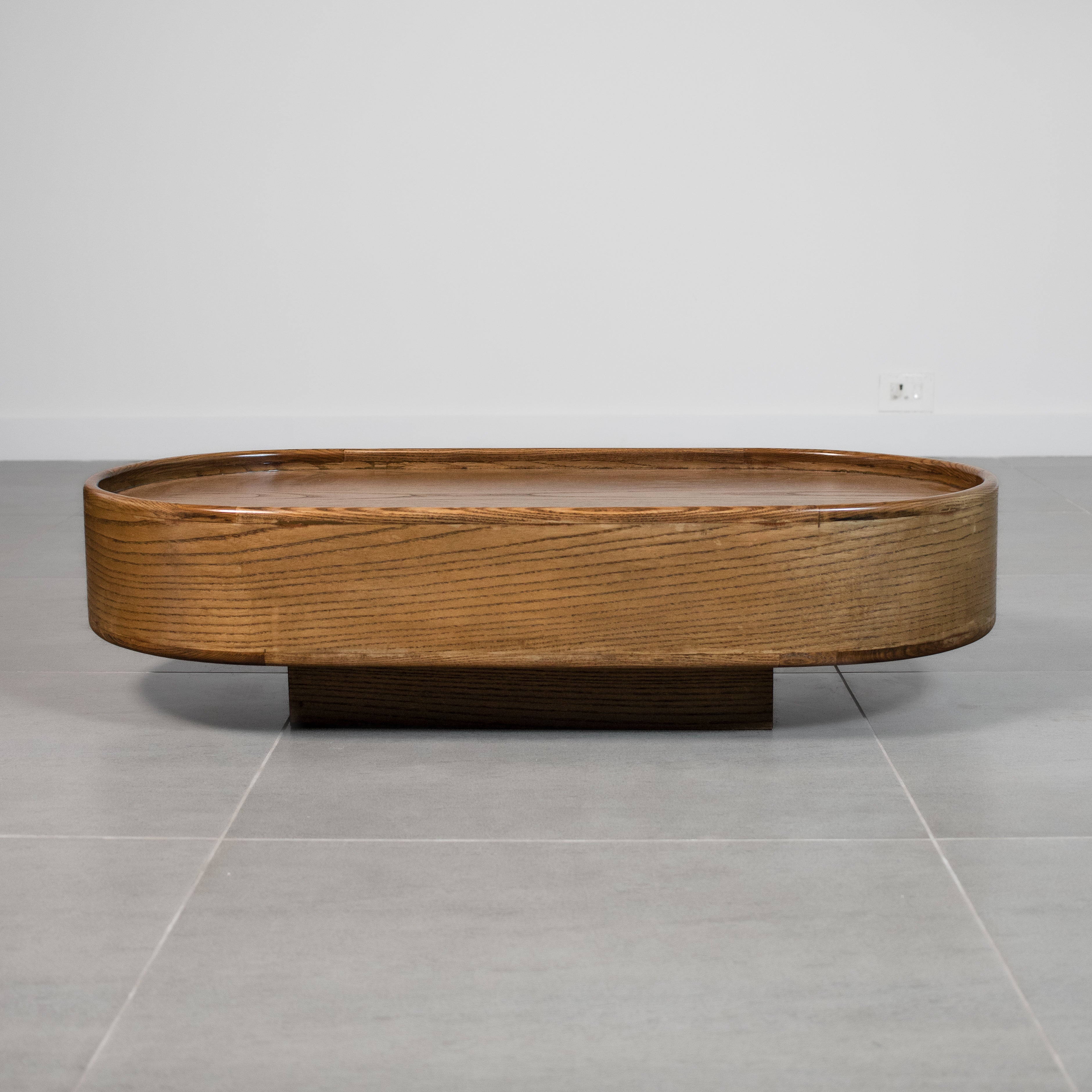 Jupiter Center Table