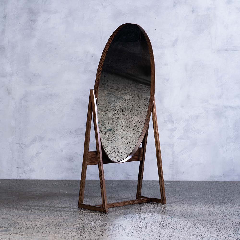 Lustro Mirror